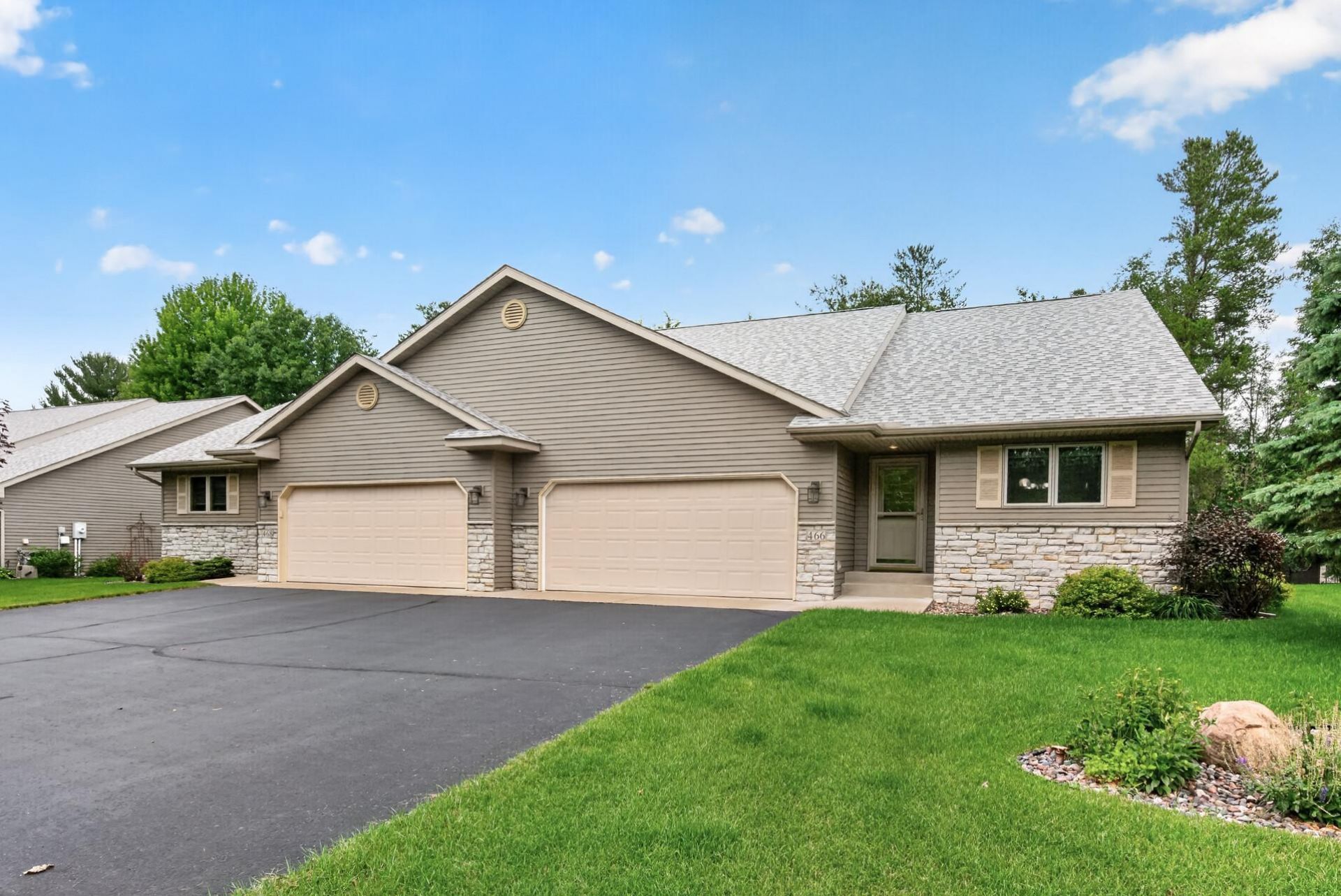 466 Cedar Court , Taylors Falls, MN 55084