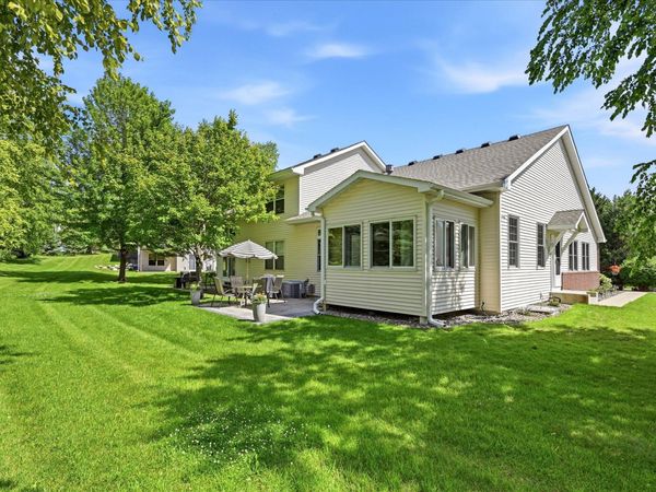 2446 Autumn Ridge Court , Chanhassen, MN 55317