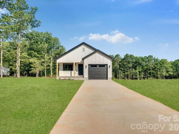 4641 Graybirch Drive , Maiden, NC 28650