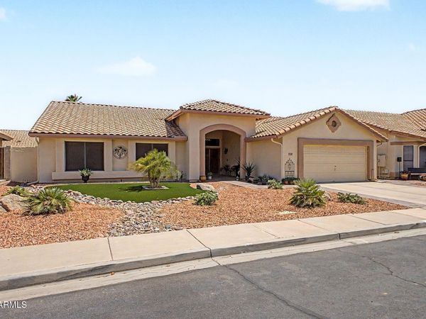 10925 W Citrus Grove Way, Avondale, AZ 85392