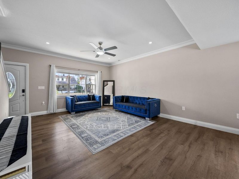 2454 Kilbourne Avenue, Columbus, OH 43229 Photo 13