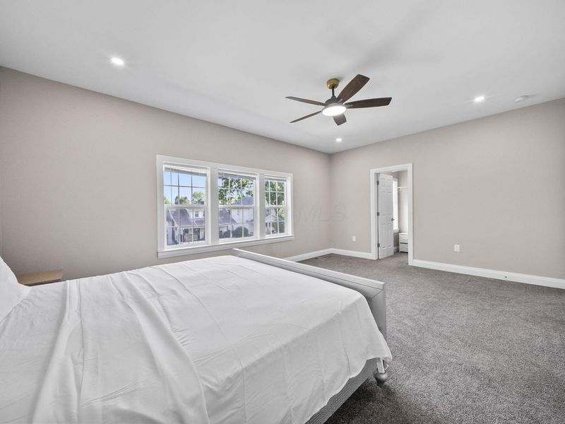 2454 Kilbourne Avenue, Columbus, OH 43229 Photo 30