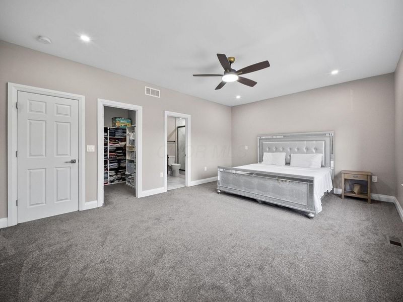 2454 Kilbourne Avenue, Columbus, OH 43229 Photo 31