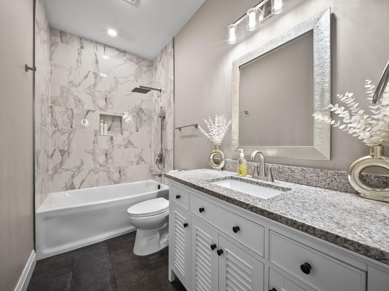 2454 Kilbourne Avenue, Columbus, OH 43229 Photo 45