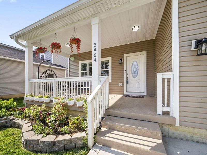 2454 Kilbourne Avenue, Columbus, OH 43229 Photo 6