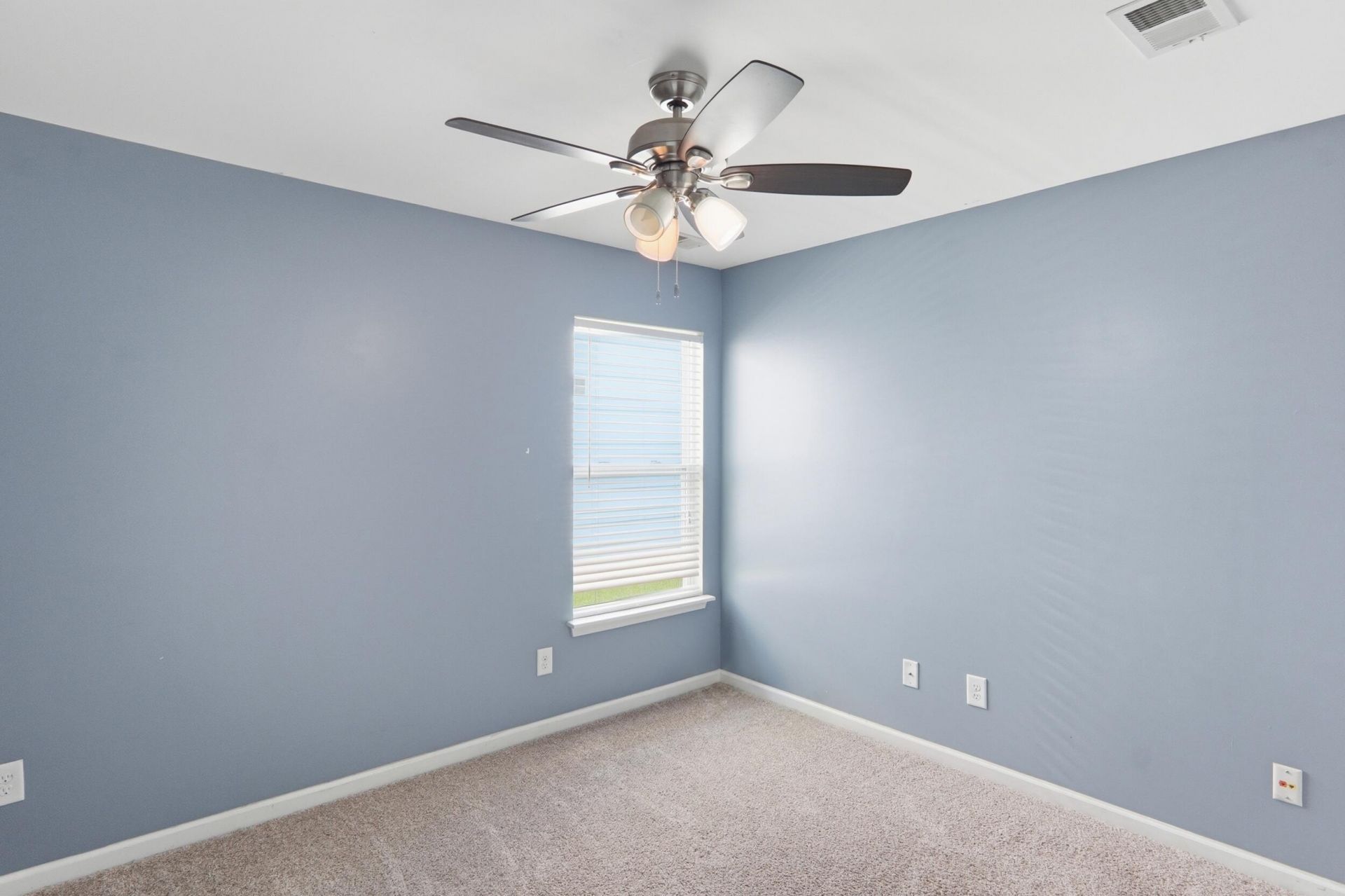 122 Tyger Street Photo 25