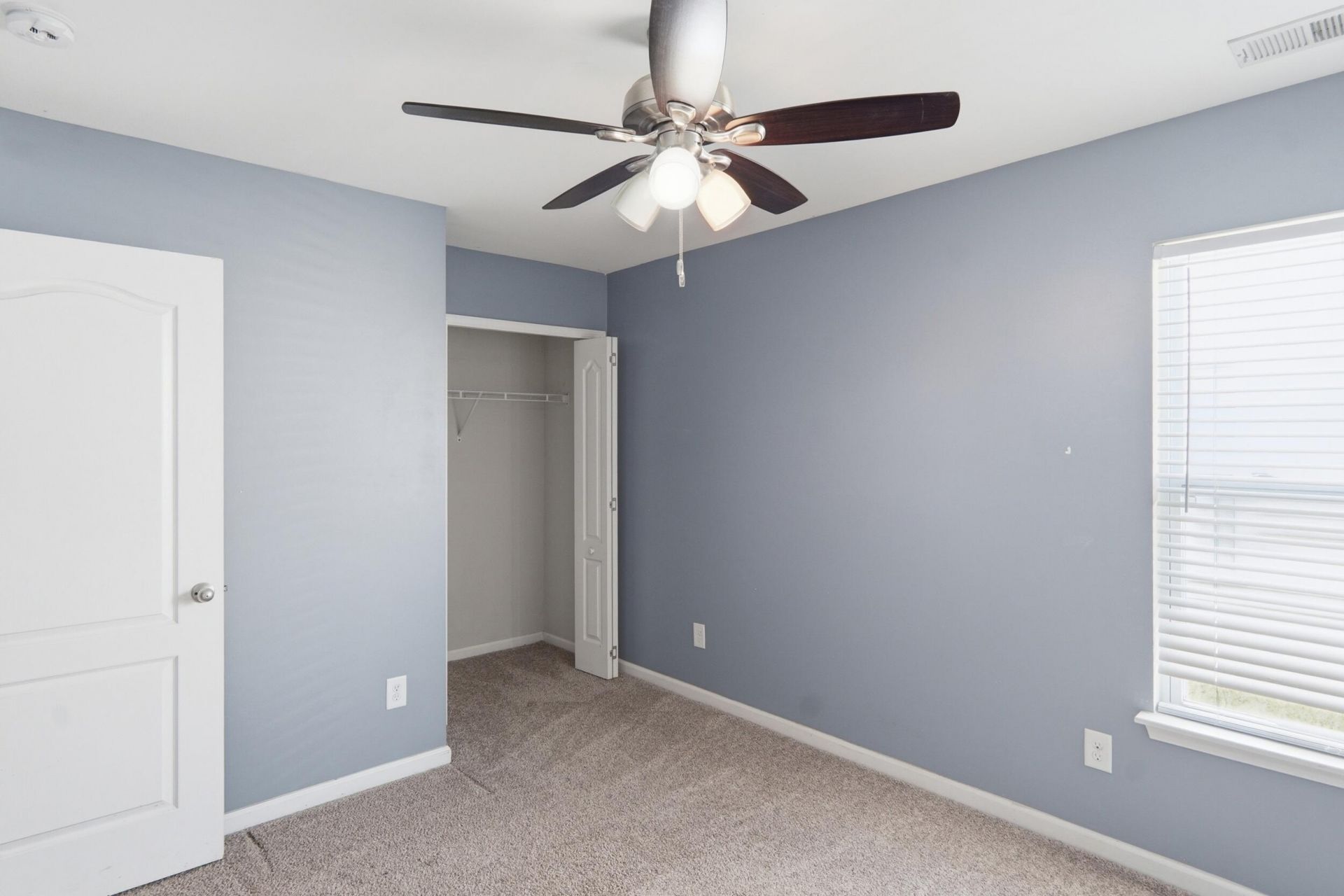 122 Tyger Street Photo 27
