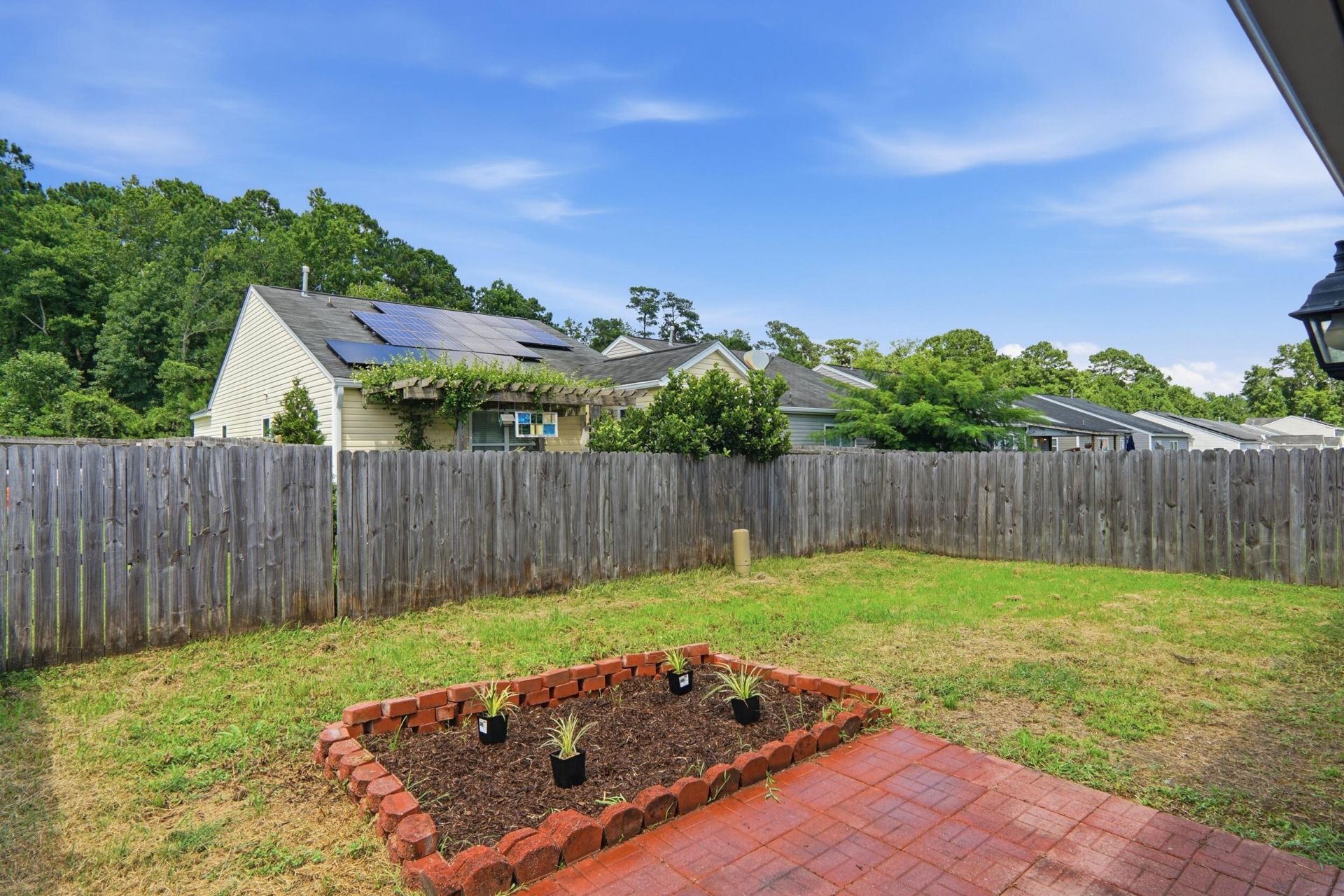 122 Tyger Street Photo 31