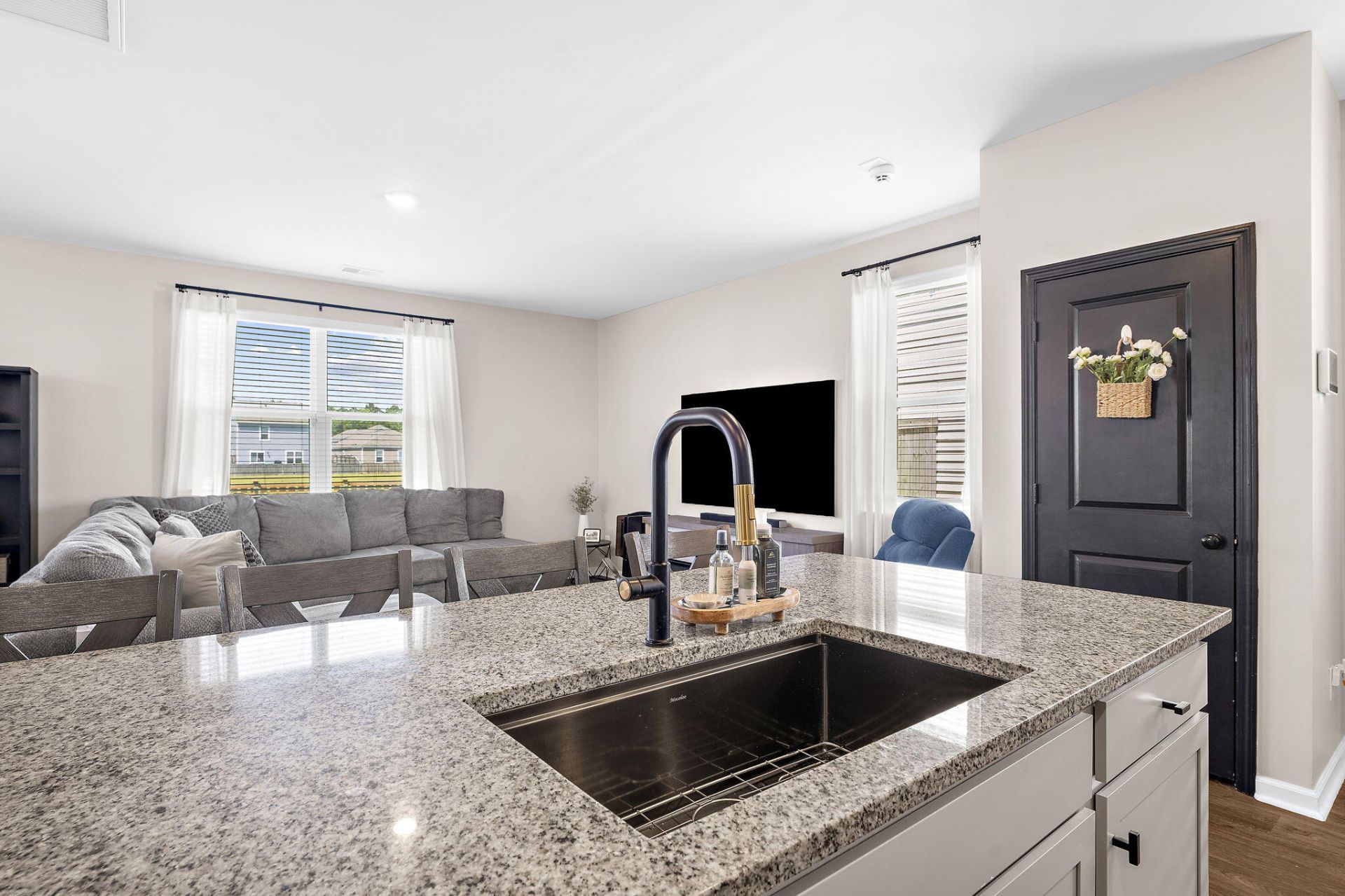 235 Sweet Cherry Lane Photo 8