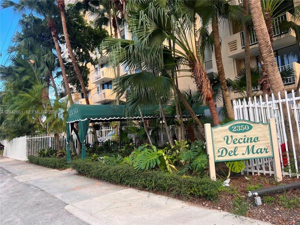 2350 NE 135th St , Unit 209, North Miami, FL 33181