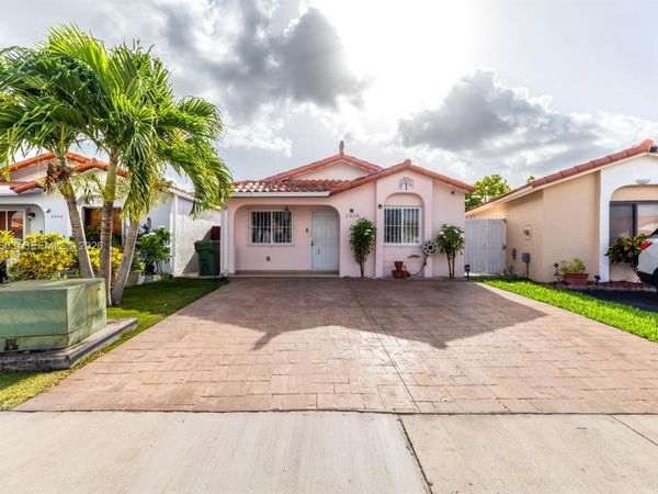2610 W 65th St , Unit 2610, Hialeah, FL 33016