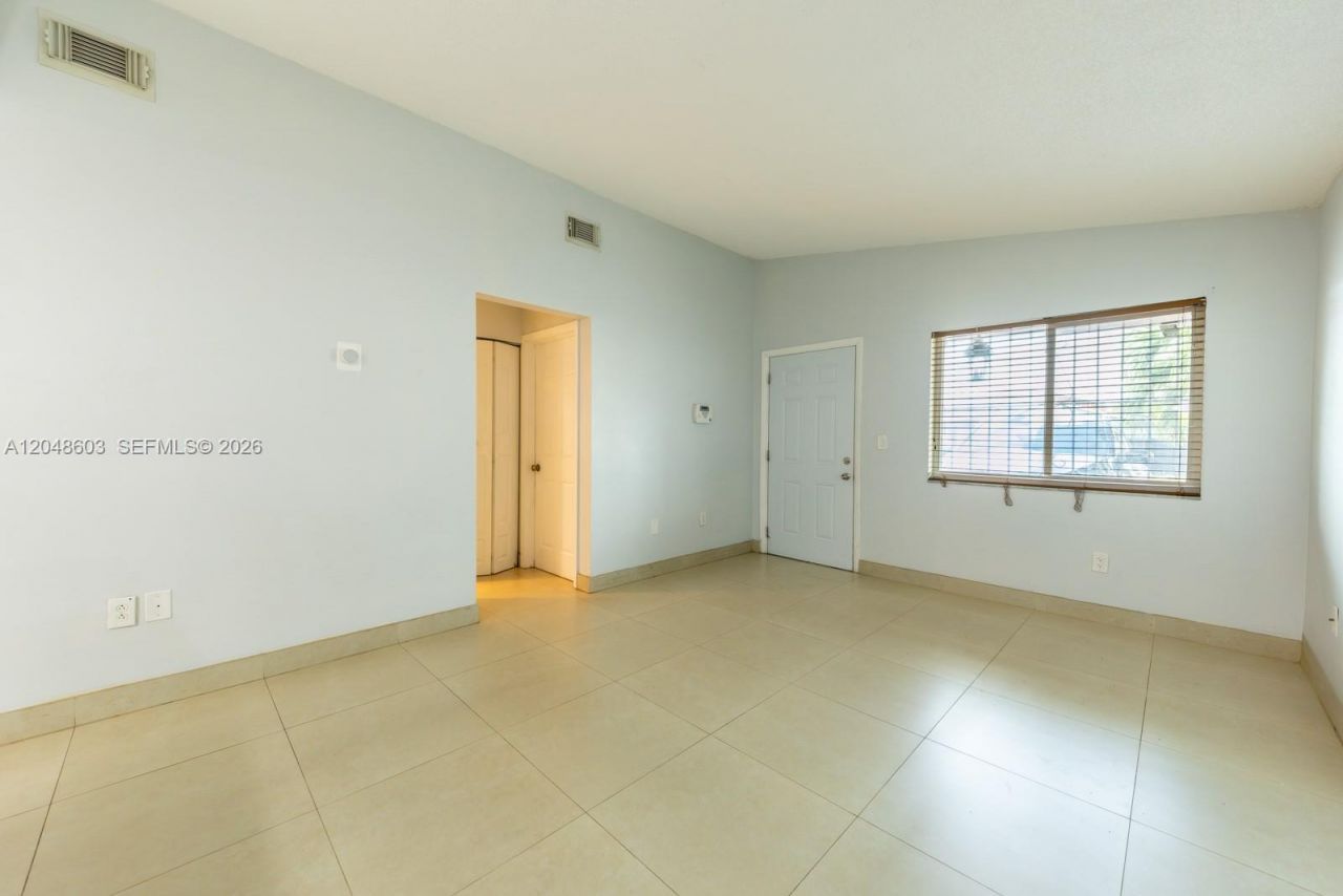 2610 W 65th St , Unit 2610, Hialeah, FL 33016 Photo