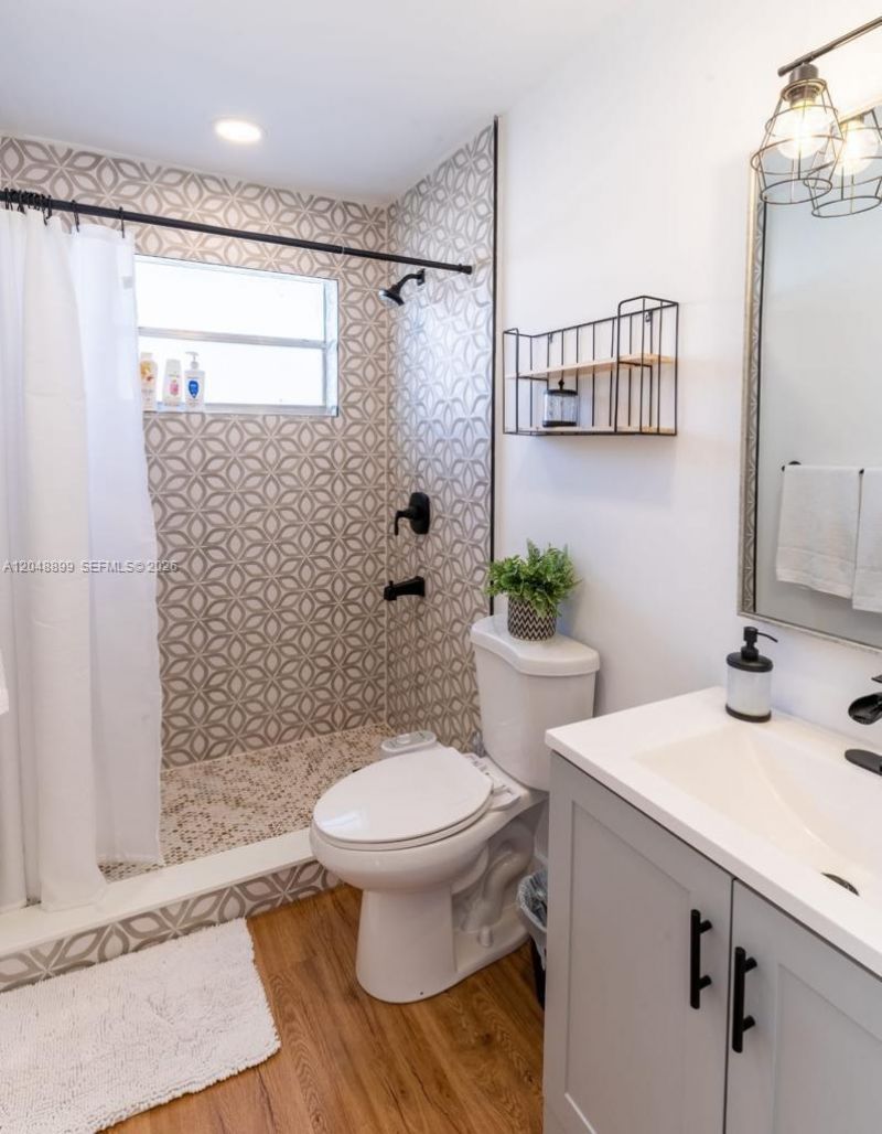 329 SE 2nd St , Hallandale Beach, FL 33009 Photo