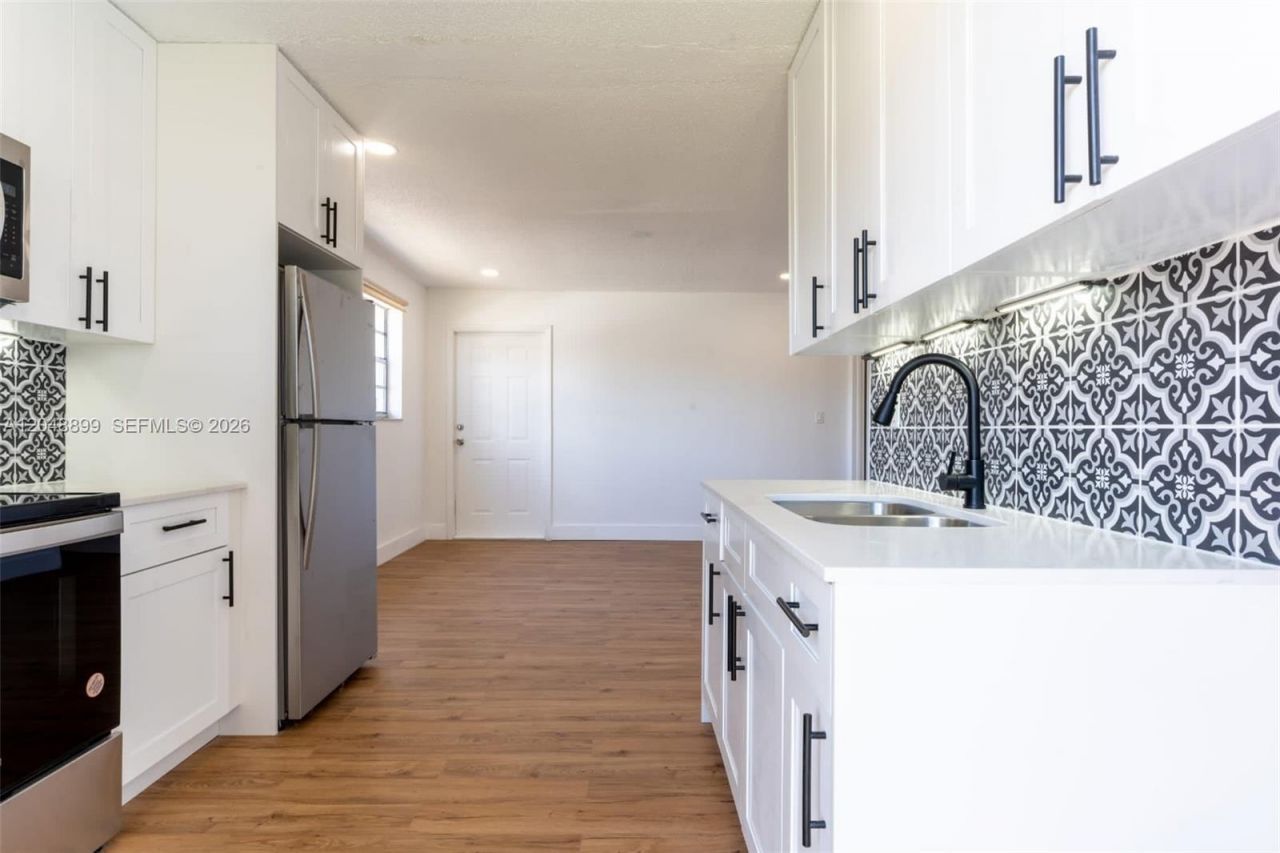 329 SE 2nd St , Hallandale Beach, FL 33009 Photo