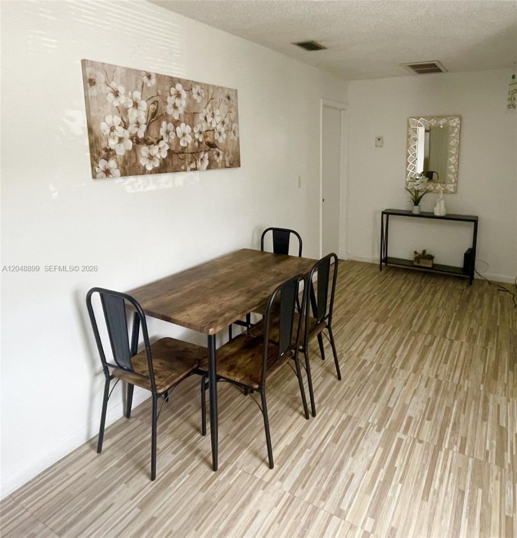 329 SE 2nd St , Hallandale Beach, FL 33009 Photo
