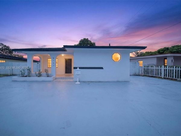 6161 E 4th Ave, Hialeah, FL 33013
