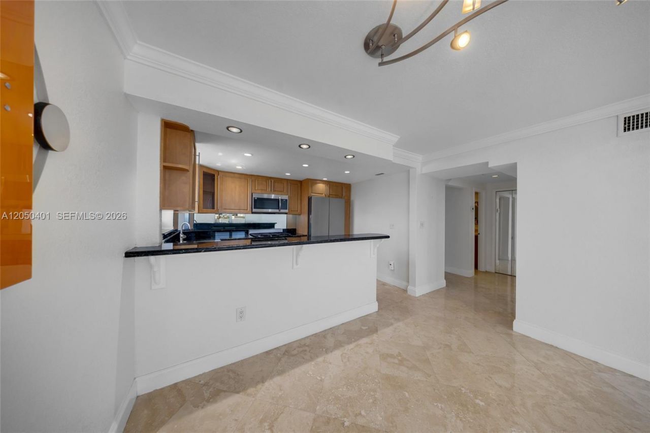 720 Collins Av, Unit 603, Miami Beach, FL 33139 Photo