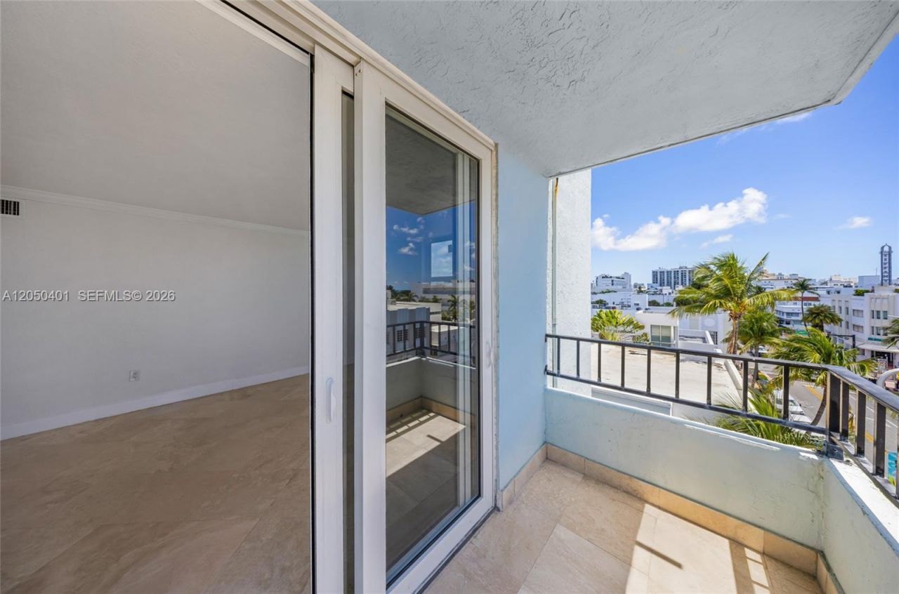 720 Collins Av, Unit 603, Miami Beach, FL 33139 Photo