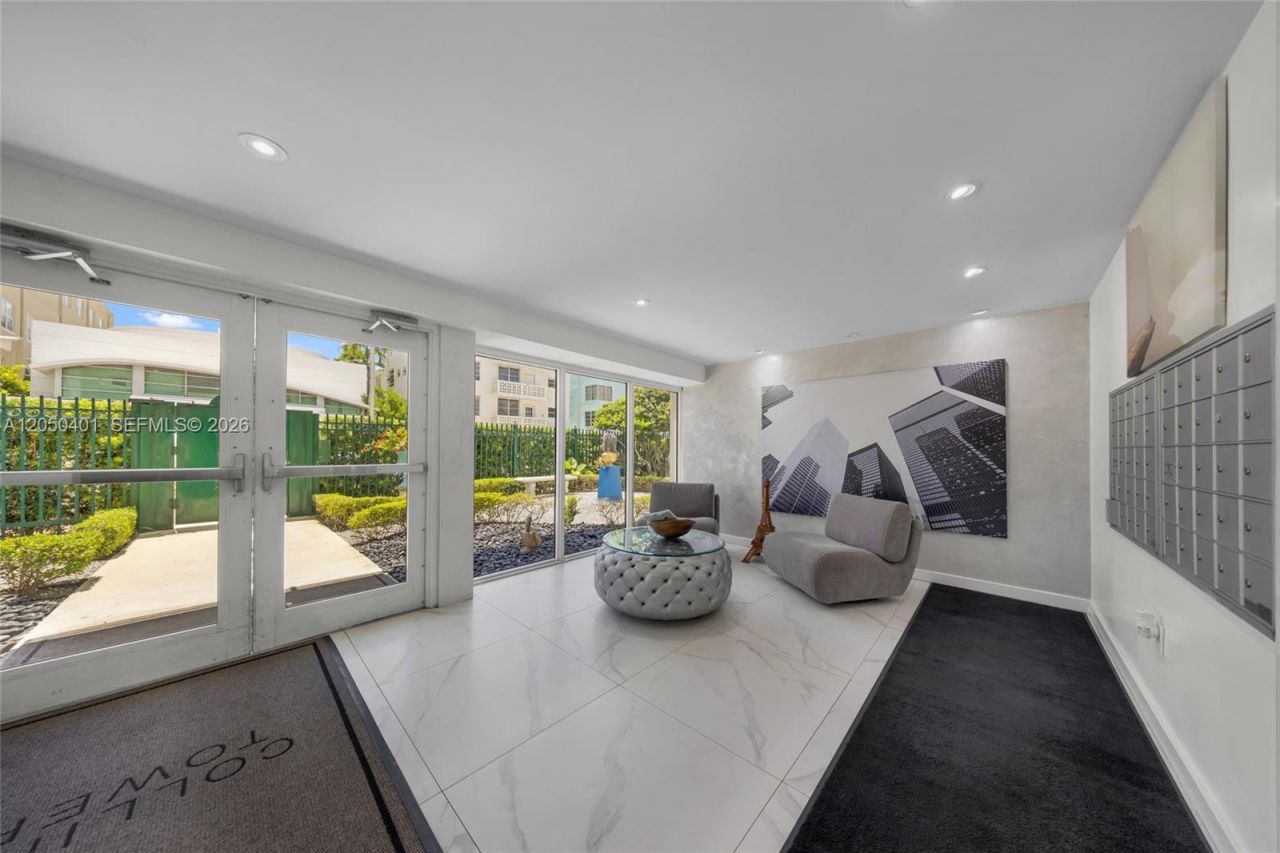 720 Collins Av, Unit 603, Miami Beach, FL 33139 Photo