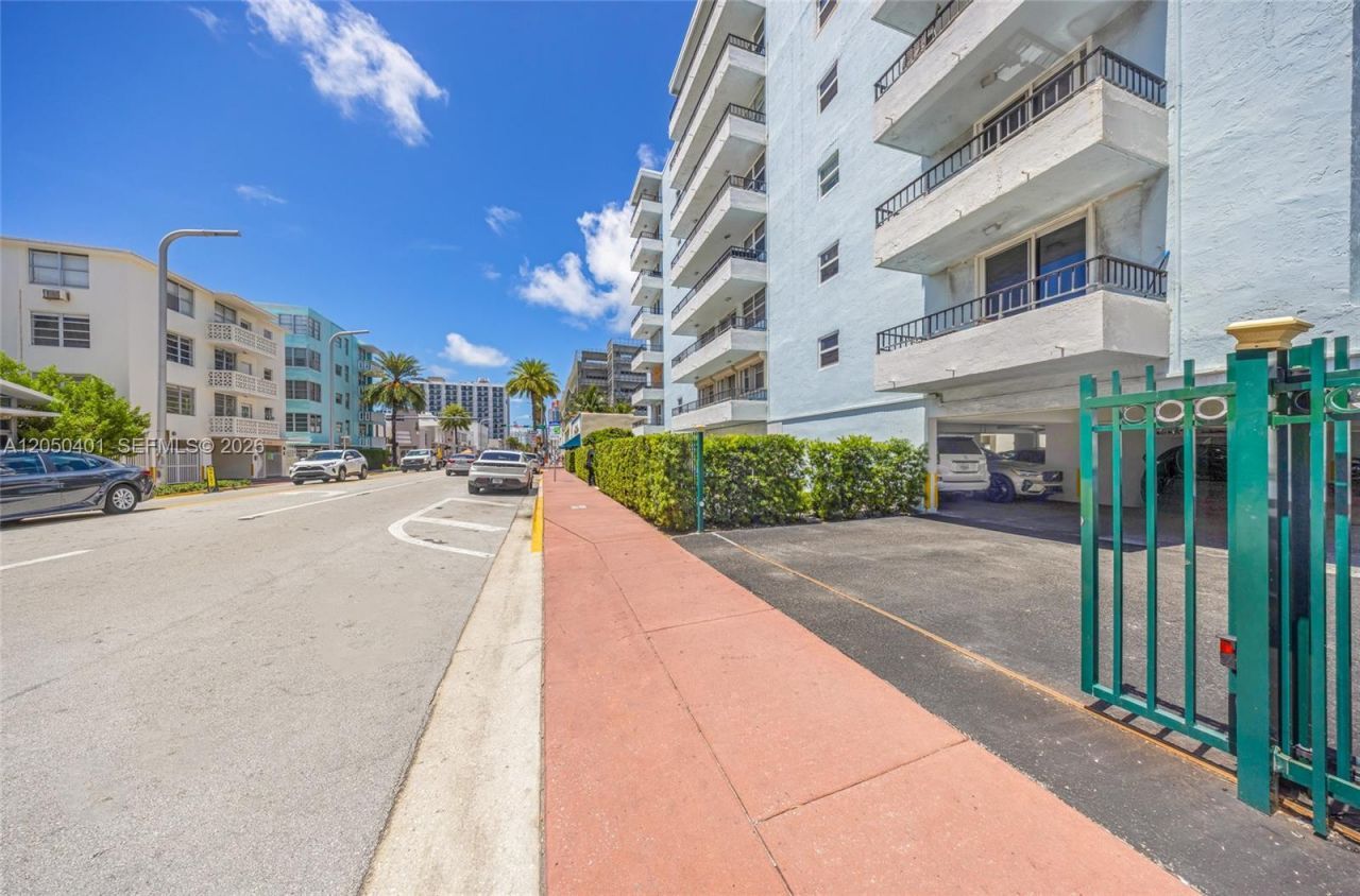 720 Collins Av, Unit 603, Miami Beach, FL 33139 Photo