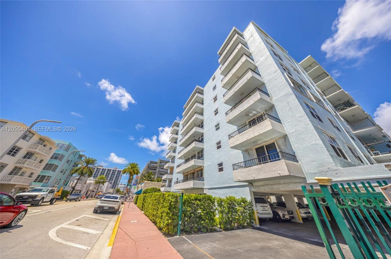 720 Collins Av, Unit 603, Miami Beach, FL 33139 Photo