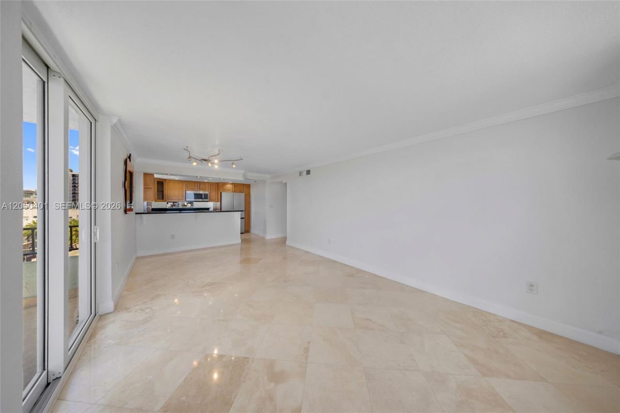 720 Collins Av, Unit 603, Miami Beach, FL 33139 Photo