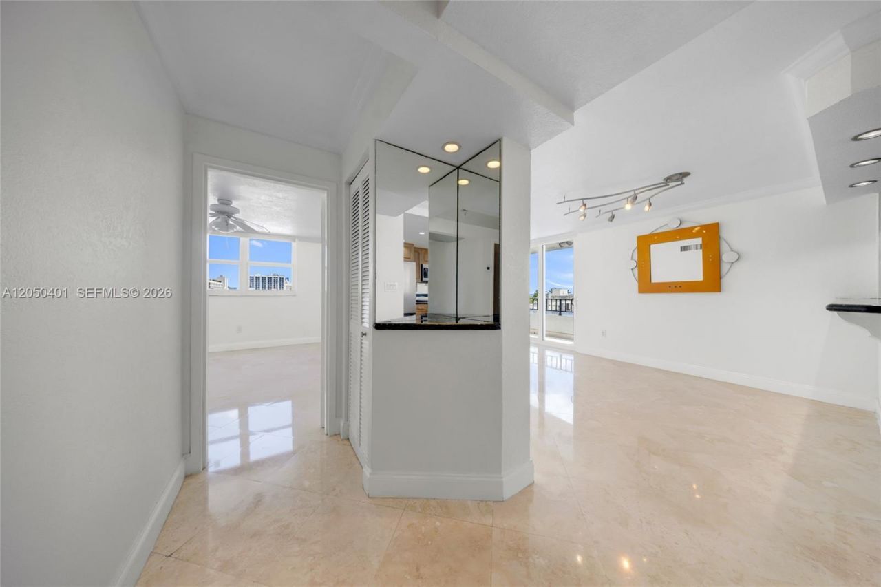 720 Collins Av, Unit 603, Miami Beach, FL 33139 Photo