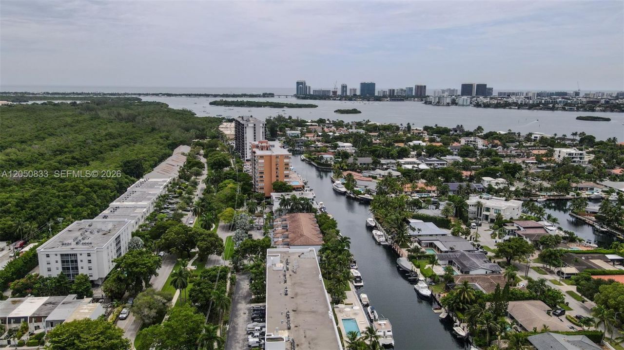 2404 NE 135th St, Unit 2404, North Miami, FL 33181 Photo