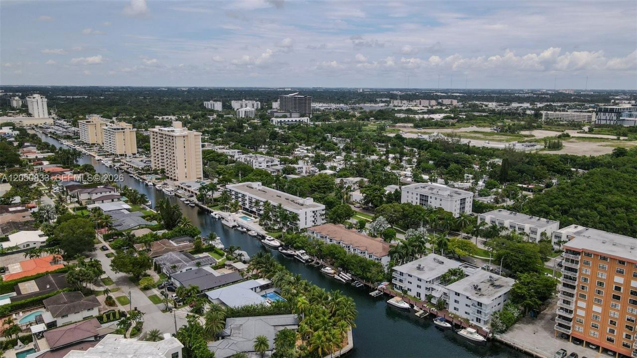 2404 NE 135th St, Unit 2404, North Miami, FL 33181 Photo