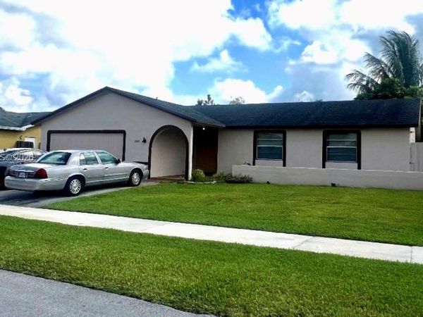 25935 SW 123rd Ave , Homestead, FL 33032