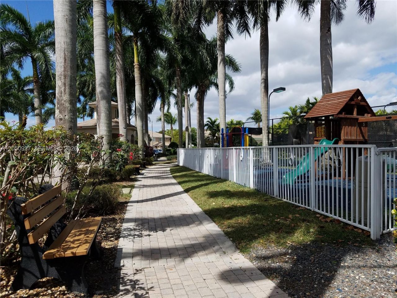 5670 NW 116th Ave , Unit 220, Doral, FL 33178 Photo