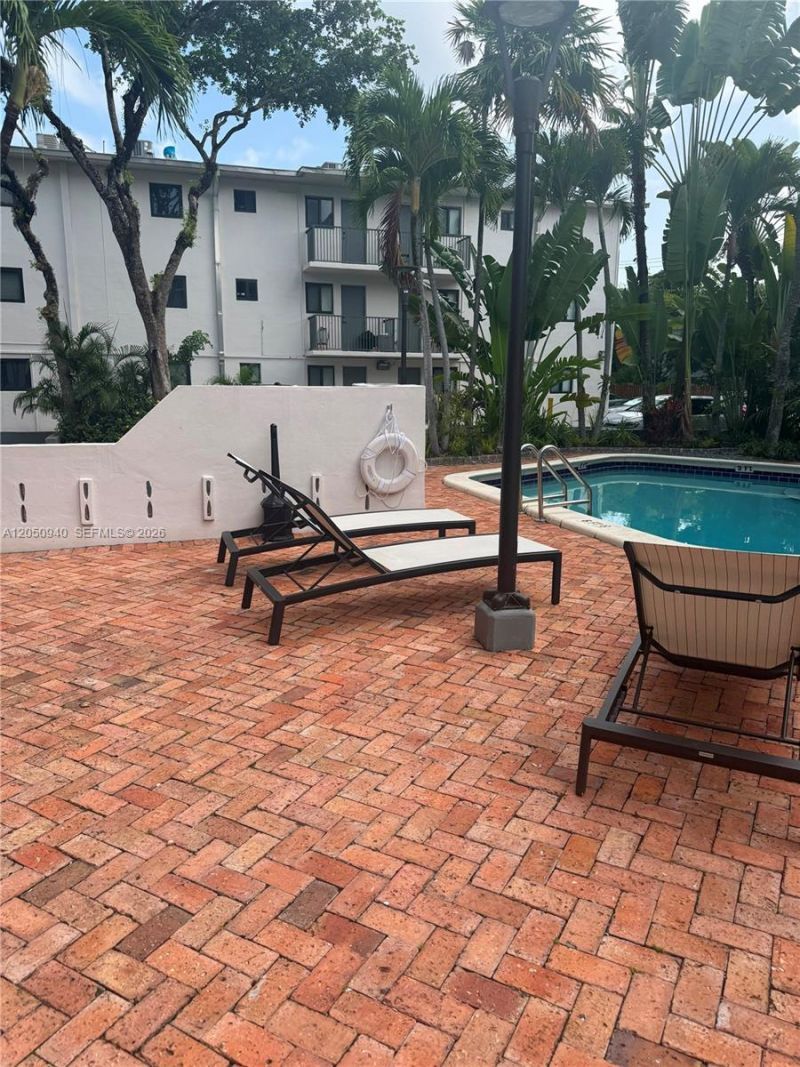 2924 Day Ave, Unit N110, Miami, FL 33133 Photo