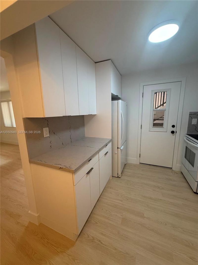 2924 Day Ave, Unit N110, Miami, FL 33133 Photo