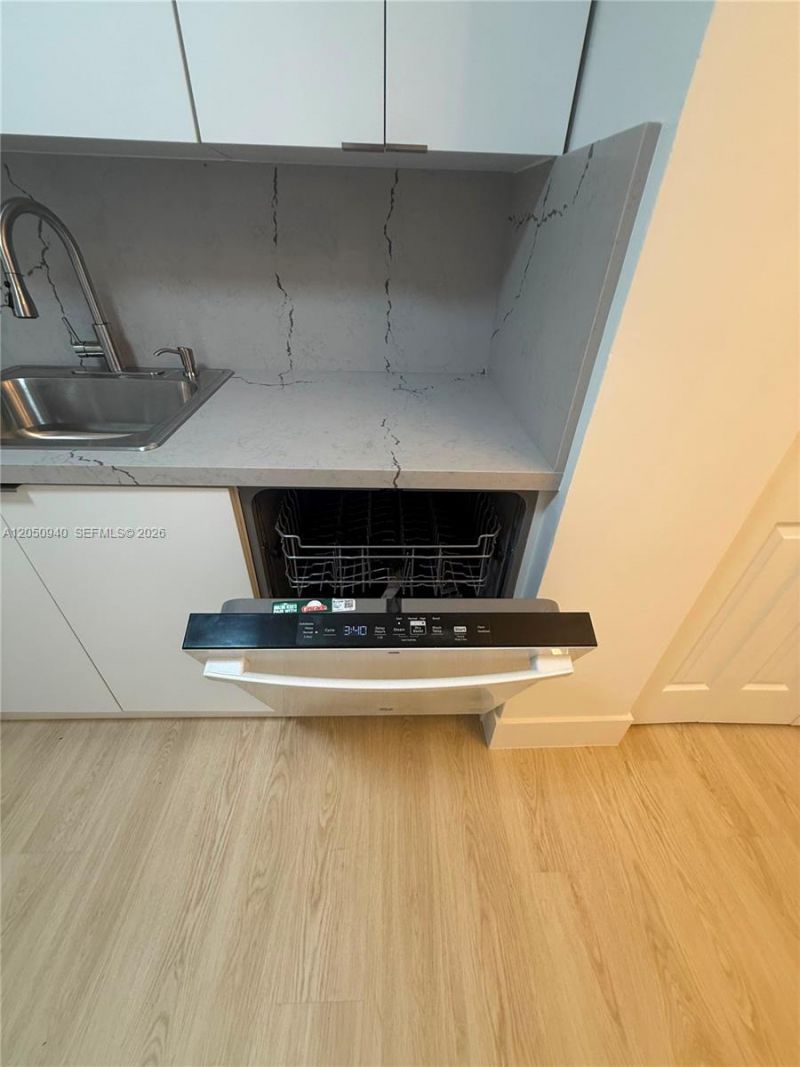 2924 Day Ave, Unit N110, Miami, FL 33133 Photo
