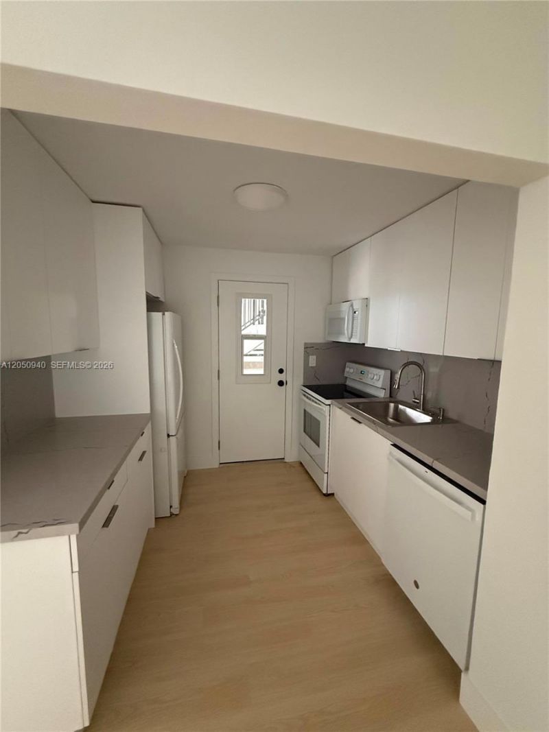 2924 Day Ave, Unit N110, Miami, FL 33133 Photo