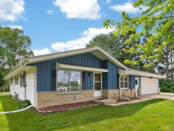 3174 Division ROAD, Jackson, WI 53037