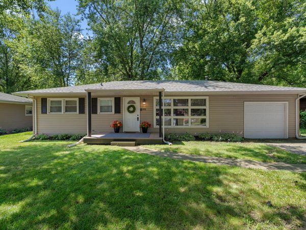 652 N Guyer Street , Hobart, IN 46342