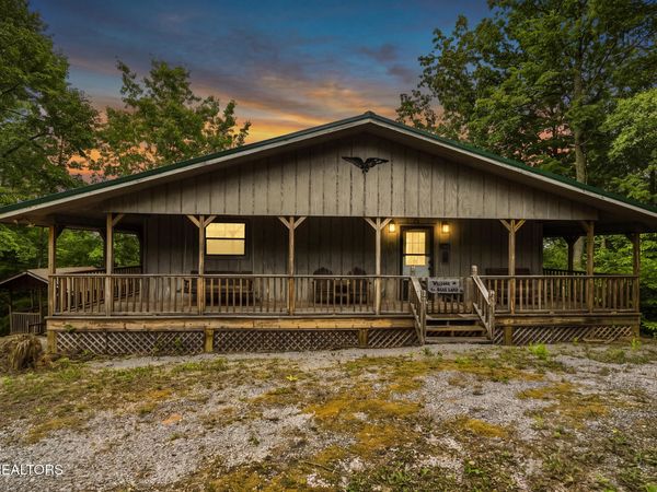 1889 Natures Lane, Sevierville, TN 37862