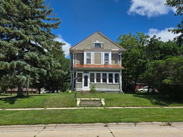 103 4th Street SE, Pipestone, MN 56164