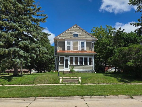 103 4th Street SE, Pipestone, MN 56164