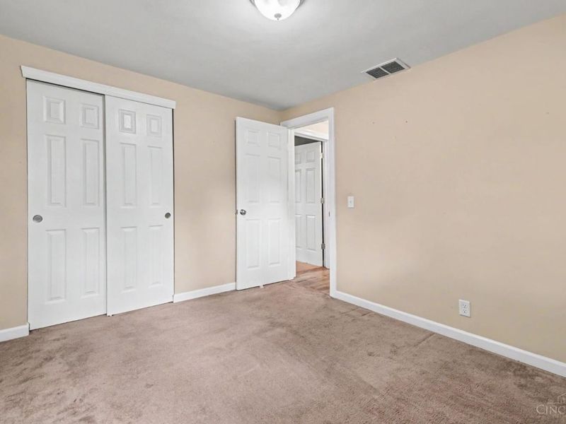 5605 Garrett Drive, Miami Twp, OH 45150 Photo 18