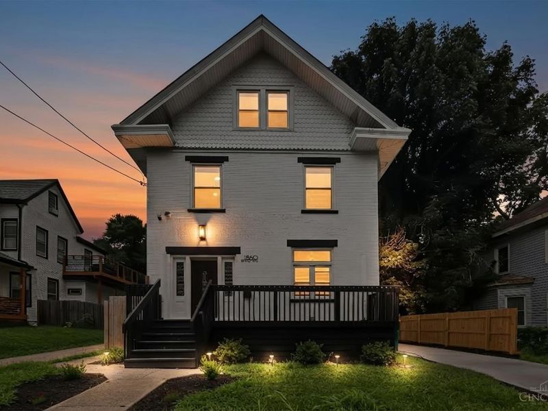 1860 Kinney Avenue, Cincinnati, OH 45207 Photo 2
