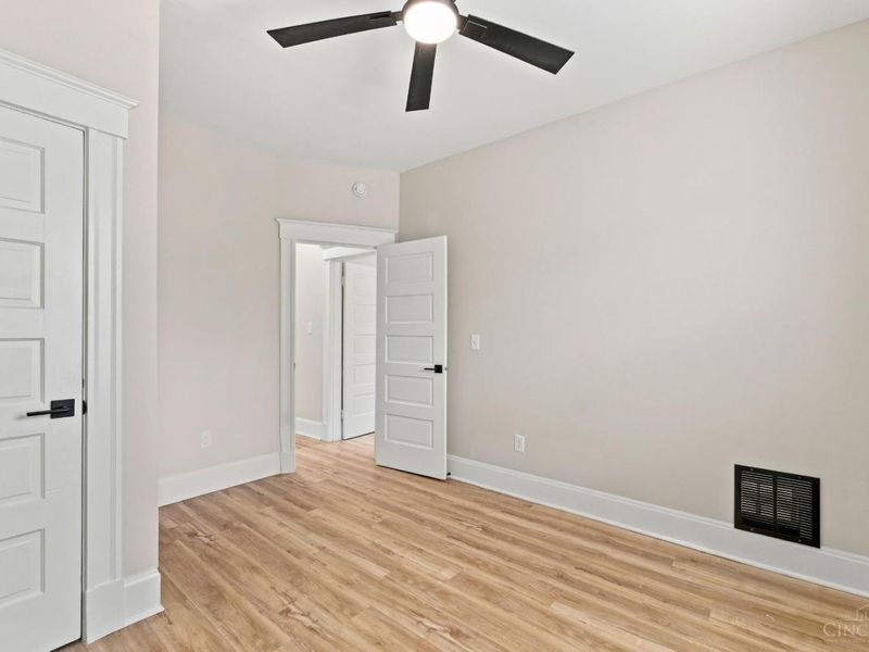 1860 Kinney Avenue, Cincinnati, OH 45207 Photo 26