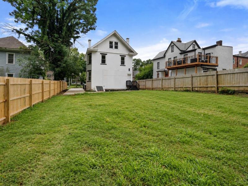 1860 Kinney Avenue, Cincinnati, OH 45207 Photo 34