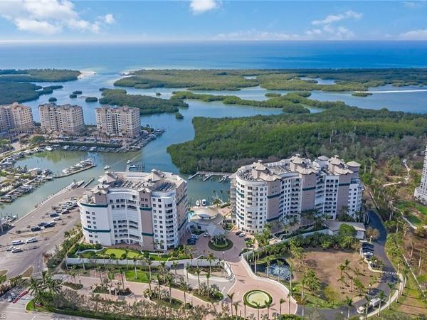 13675 Vanderbilt DR, Unit 1105, NAPLES, FL 34110