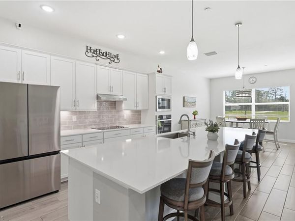 17040 Serengeti CIR , ALVA, FL 33920
