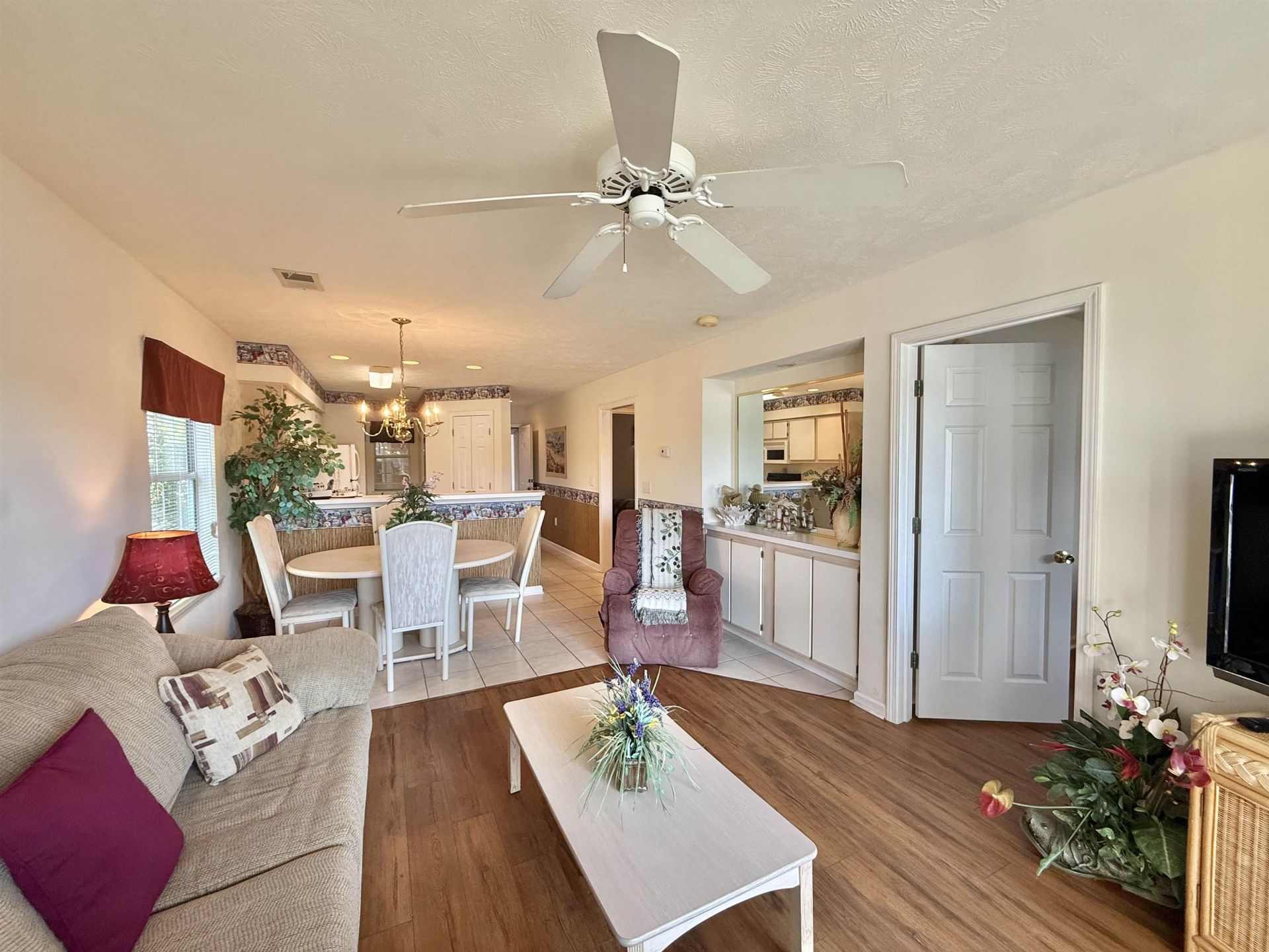 606 Waterway Village Blvd. Photo 12