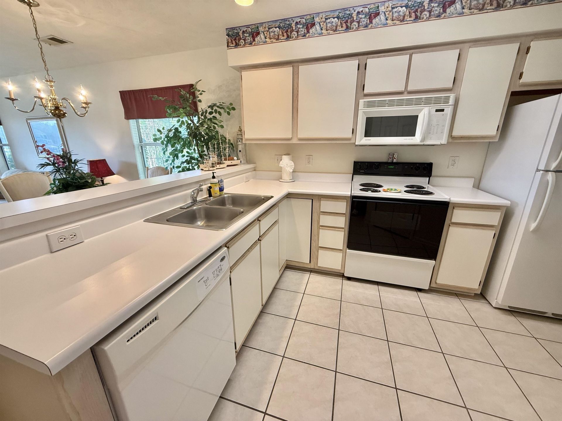 606 Waterway Village Blvd. Photo 4