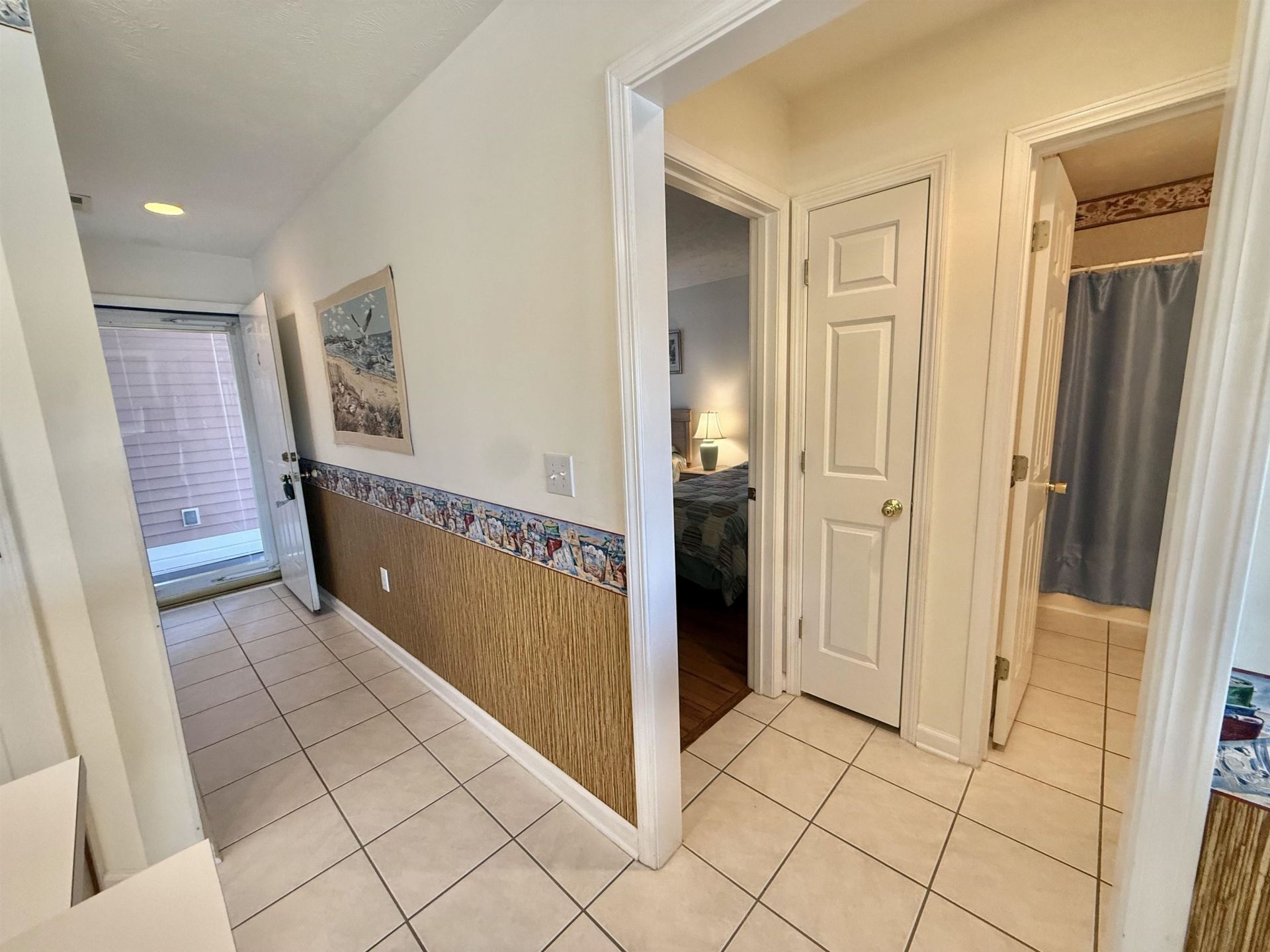 606 Waterway Village Blvd. Photo 9