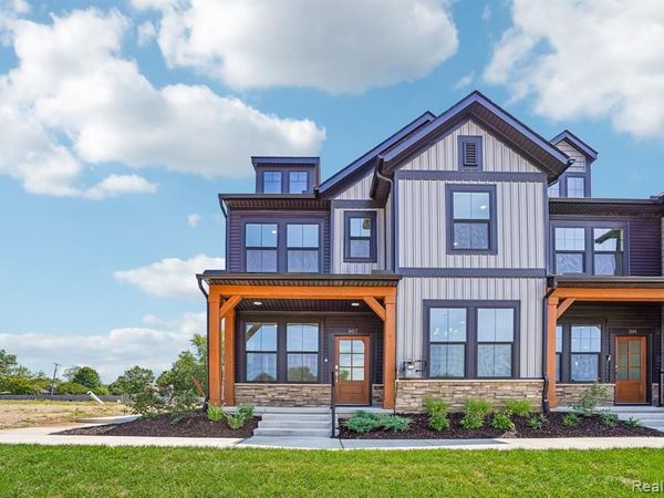 307 Lantana Drive, Brighton, MI 48116